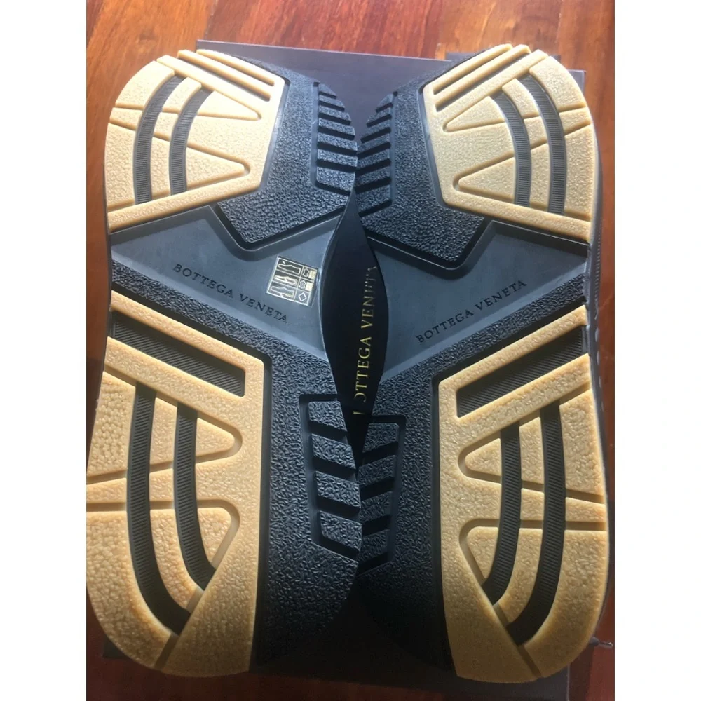 Bottega Veneta Speedster Leather Sneakers
